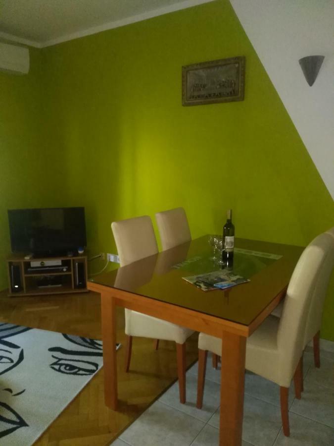 Apartment Ivan Trogir Exterior photo